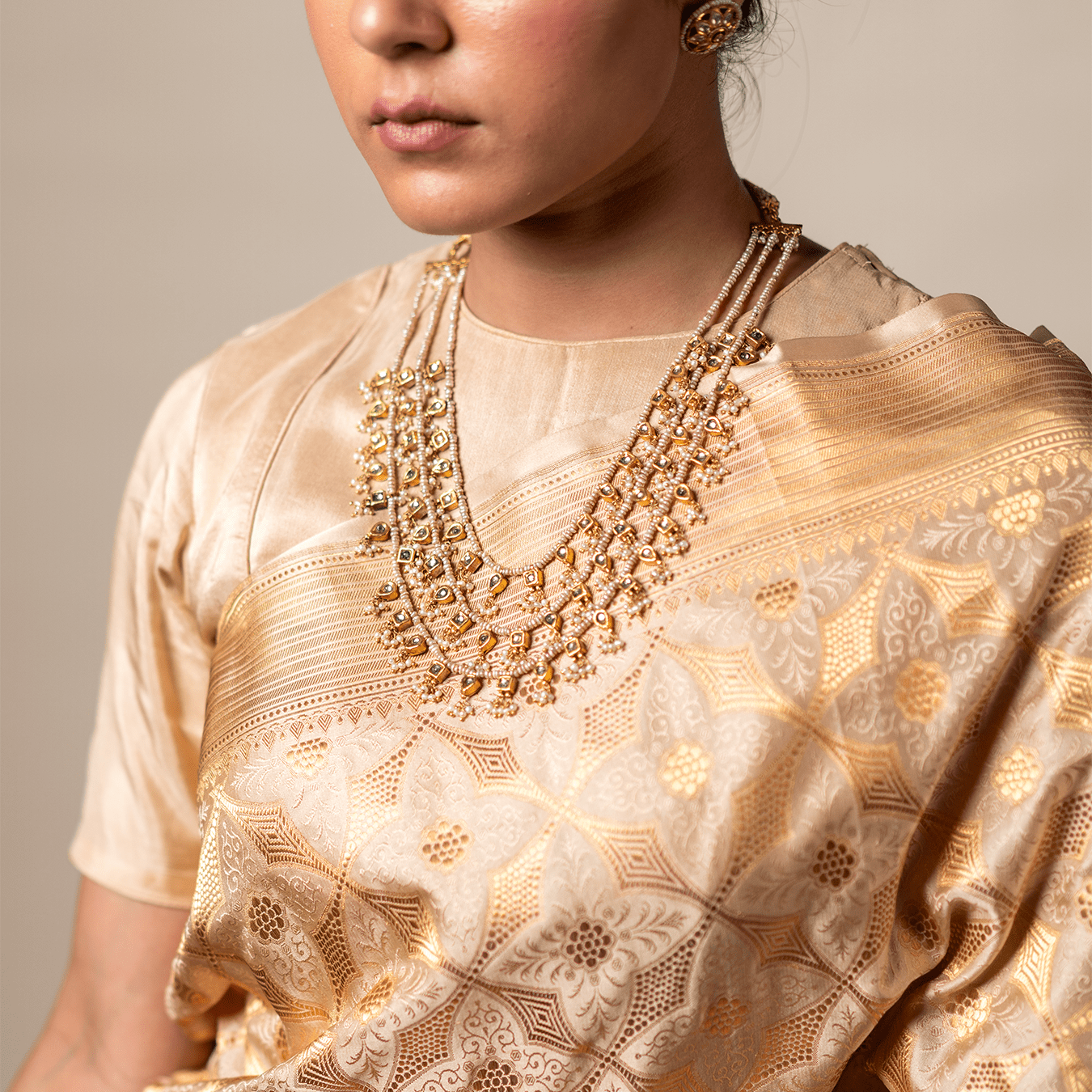 Nargis - Resham